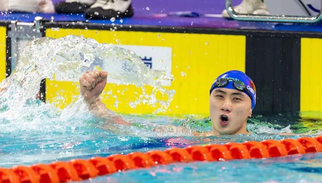 爱游戏全站-Scout官方宣布夺冠新规，尤文图斯引发争议！赛场气氛高涨(尤文图斯夺得意乙冠军)