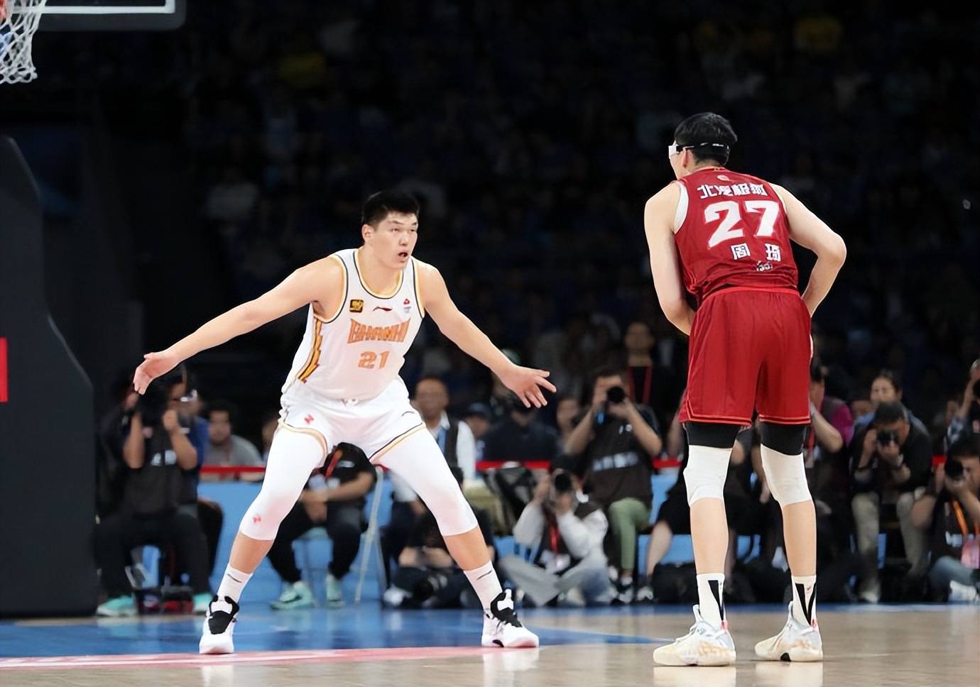 爱游戏入口-包含CBA常规赛最后时刻再迎强敌；深圳队篮板制胜；主帅态度：气氛紧张；身体对抗强度拉满的词条