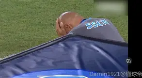 AYX爱游戏中国-徘徊在崩溃的边缘图片